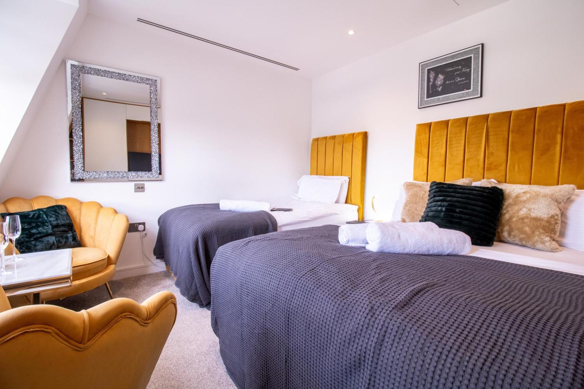 Luxurious 1-Bedroom Penthouse In Marble Arch 71 런던 외부 사진
